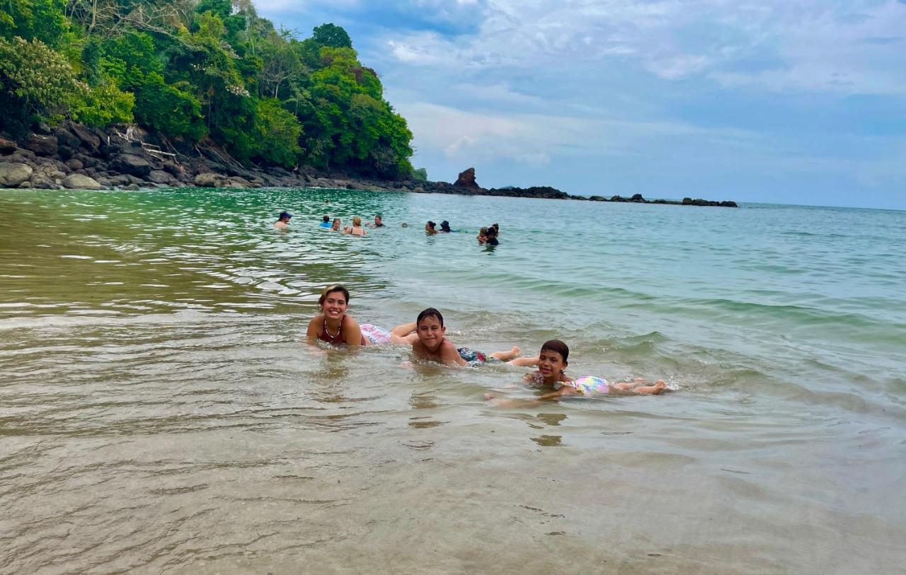 Cabinas Chazu #2 Quepos Eksteriør bilde